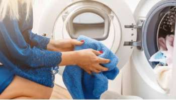 Cleaning Tips: തുണി അലക്കുന്നത് വാഷിംഗ് മെഷിനീലാണോ? ഇക്കാര്യങ്ങൾ ശ്രദ്ധിക്കണേ..!