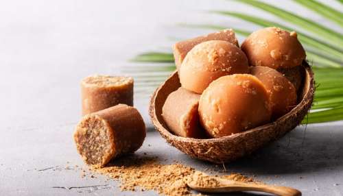 Jaggery Benefits: പഞ്ചസാരയ്ക്ക് പകരം ശർക്കര കഴിക്കുന്നത് ആരോ​ഗ്യത്തിന് ​ഗുണമോ?