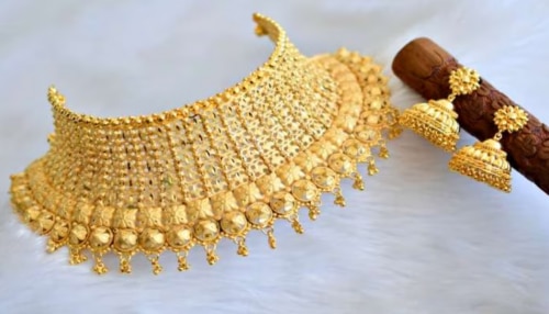 Gold Rate Today: വീണ്ടും ഉയർന്ന് സ്വർണവില; മാർച്ചിലെ ഏറ്റവും ഉർന്ന നിരക്കിൽ, നിരക്കറിയാം