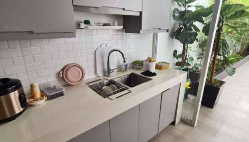 Kitchen Tips: അടുക്കള എപ്പോഴും വൃത്തിയായിരിക്കണോ? ഇക്കാര്യങ്ങൾ ശ്രദ്ധിക്കൂ