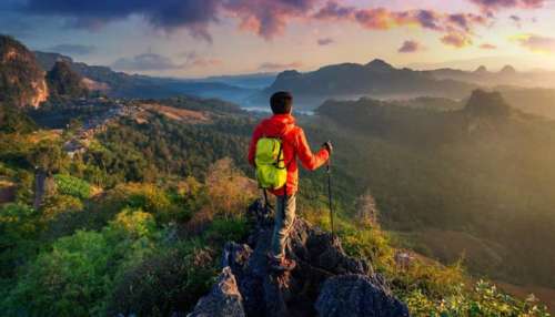 Tourist Destinations in Kerala: ട്രിപ്പ് പോകുന്നോ? യാത്ര പോകേണ്ട 10 സ്ഥലങ്ങൾ ഏതെന്ന് നോക്കാം