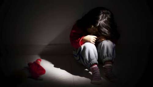 Three Year Old Girl Murder Case: പുഴയിൽ എറിഞ്ഞ് കൊന്നത് സ്വന്തം അമ്മ, ഒരു വർഷത്തോളം പീഡിപ്പിച്ചത് ചെറിയച്ഛൻ; മൂന്ന് വയസ്സുകാരി അനുഭവിച്ചത്..
