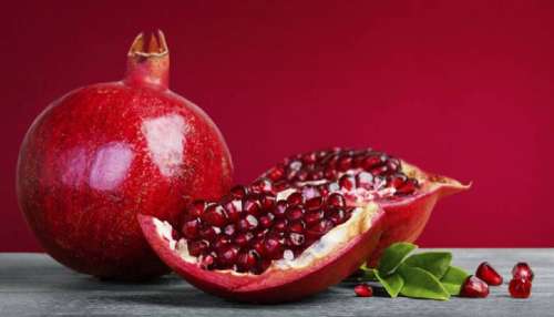 Pomegranate Facepack: തിളക്കമുള്ള ചര്‍മ്മം വേണോ? മാതളനാരങ്ങ ഫേസ് പാക്ക് പരീക്ഷിക്കാം