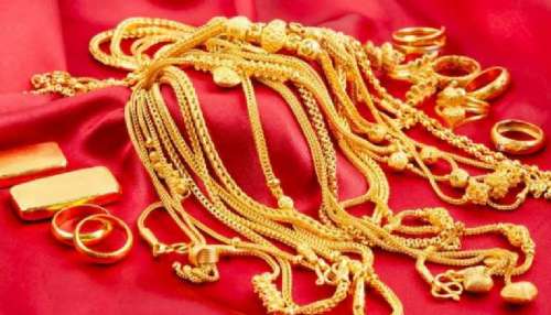 Gold Rate Kerala Today: കുതിപ്പിന് ഇടവേള, താഴേക്കിറങ്ങി സ്വർണ്ണനിരക്ക്; ഇന്നത്തെ വിലയറിയാം