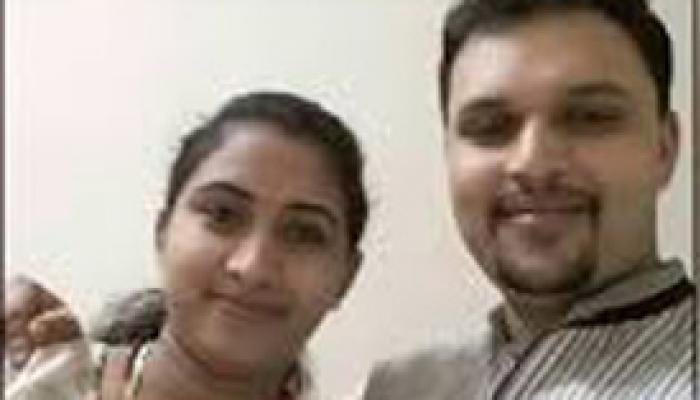 ഒമാനിൽ കൊല്ലപ്പെട്ട മലയാളി നേഴ്സിന്റെ മൃതദേഹം നാട്ടിലെത്തിച്ചു .സംസ്ക്കാരം ഇന്ന് ഒമാനിൽ കൊല്ലപ്പെട്ട മലയാളി നേഴ്സിന്റെ മൃതദേഹം നാട്ടിലെത്തിച്ചു .സംസ്ക്കാരം ഇന്ന്