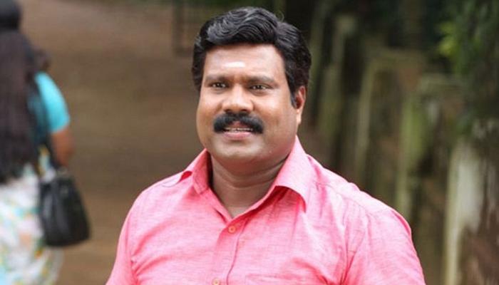 കലാഭവന് മണിയുടെ മരണം: സി.ബി.ഐ അന്വേഷിച്ചാല് മണിയുടെ സഹോദരൻ ജയിലിൽ അരിയുണ്ട തിന്നേണ്ടി വരുമെന്ന് സാബു കലാഭവന് മണിയുടെ മരണം: സി.ബി.ഐ അന്വേഷിച്ചാല് മണിയുടെ സഹോദരൻ ജയിലിൽ അരിയുണ്ട തിന്നേണ്ടി വരുമെന്ന് സാബു