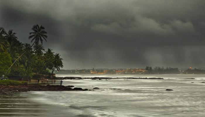 അടുത്ത 24 മണിക്കൂറിനുള്ളിൽ കേരളത്തില്‍​ കനത്ത മഴയ്ക്ക്‌ സാധ്യതയെന്ന്‍ കാലാവസ്ഥാ നിരീക്ഷണ കേന്ദ്രം