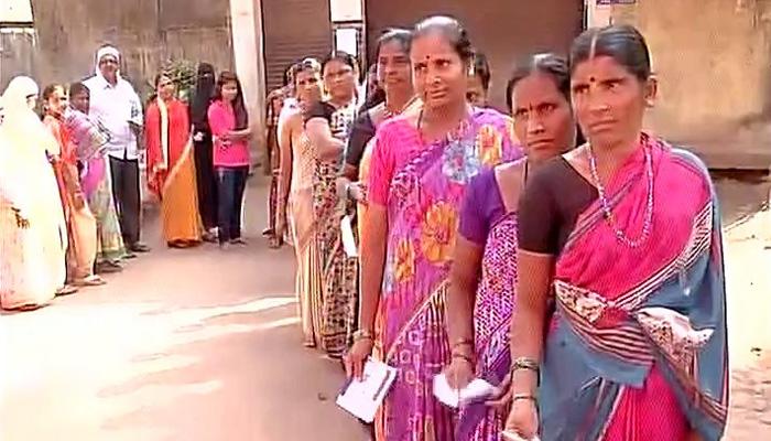 നിയമസഭാ തിരഞ്ഞെടുപ്പ് 2017: ഗോവയിലും പഞ്ചാബിലും വോട്ടെടുപ്പ് ആരംഭിച്ചു നിയമസഭാ തിരഞ്ഞെടുപ്പ് 2017: ഗോവയിലും പഞ്ചാബിലും വോട്ടെടുപ്പ് ആരംഭിച്ചു