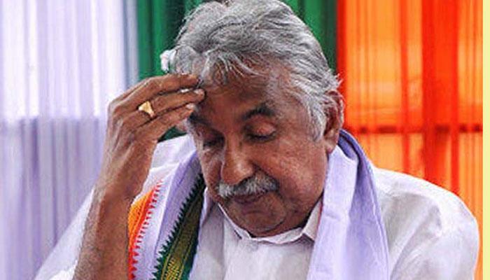 സോളാര് കമ്മിഷന് റിപ്പോര്ട്ട്: ഉമ്മന്ചാണ്ടിയുടെ ഓഫീസിന് വീഴ്ച പറ്റിയെന്ന് റിപ്പോര്ട്ട് സോളാര് കമ്മിഷന് റിപ്പോര്ട്ട്: ഉമ്മന്ചാണ്ടിയുടെ ഓഫീസിന് വീഴ്ച പറ്റിയെന്ന് റിപ്പോര്ട്ട്