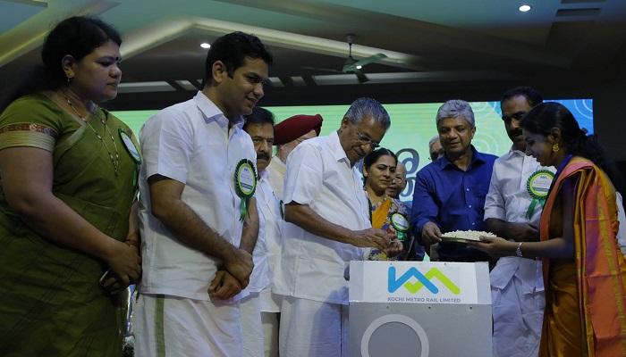 വികസന കുതിപ്പുമായി മെട്രോ രണ്ടാംഘട്ടം; പ്രതീക്ഷയോടെ കൊച്ചി വികസന കുതിപ്പുമായി മെട്രോ രണ്ടാംഘട്ടം; പ്രതീക്ഷയോടെ കൊച്ചി
