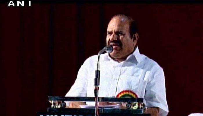 മന്ത്രി തോമസ് ചാണ്ടിയെ കയ്യൊഴിഞ്ഞ് സിപിഎം; ഇടപാട് കോണ്ഗ്രസുകാരോടെന്ന് കോടിയേരി മന്ത്രി തോമസ് ചാണ്ടിയെ കയ്യൊഴിഞ്ഞ് സിപിഎം; ഇടപാട് കോണ്ഗ്രസുകാരോടെന്ന് കോടിയേരി