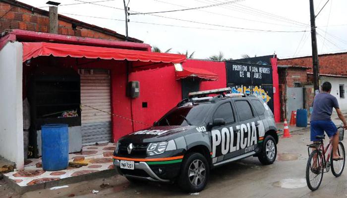 ബ്രസീലിലെ ഡാന്സ് ക്ലബില് വെടിവെപ്പ്; 14 പേര് കൊല്ലപ്പെട്ടു ബ്രസീലിലെ ഡാന്സ് ക്ലബില് വെടിവെപ്പ്; 14 പേര് കൊല്ലപ്പെട്ടു