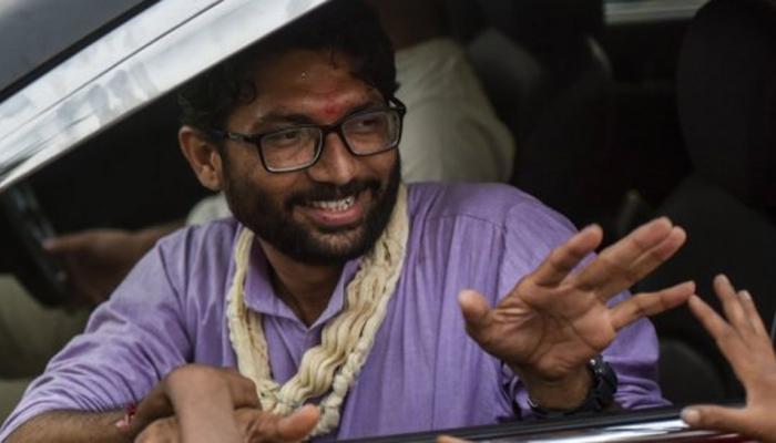 താന് ഏതു നിമിഷവും കൊല്ലപ്പെട്ടേക്കുമെന്ന് ജിഗ്നേഷ് മേവാനി താന് ഏതു നിമിഷവും കൊല്ലപ്പെട്ടേക്കുമെന്ന് ജിഗ്നേഷ് മേവാനി