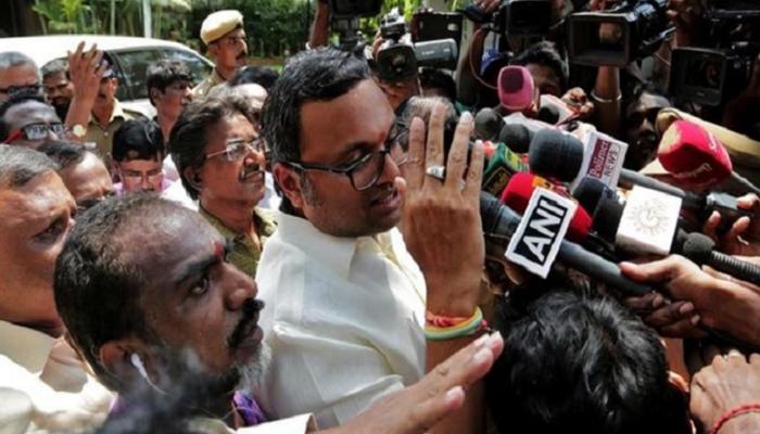 മൊബൈല് പാസ്വേര്ഡ് എന്തിന് കൈമാറണം? ശാഠ്യം വിടാതെ കാര്ത്തി ചിദംബരം മൊബൈല് പാസ്വേര്ഡ് എന്തിന് കൈമാറണം? ശാഠ്യം വിടാതെ കാര്ത്തി ചിദംബരം