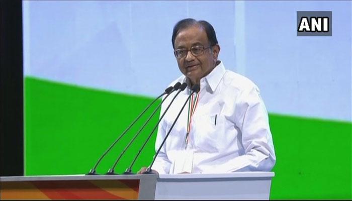 നോട്ടെണ്ണാന് തിരുപ്പതിയിലെ ഹുണ്ടി ശേഖരിക്കുന്നവരുടെ സഹായം തേടാമെന്ന് ചിദംബരം നോട്ടെണ്ണാന് തിരുപ്പതിയിലെ ഹുണ്ടി ശേഖരിക്കുന്നവരുടെ സഹായം തേടാമെന്ന് ചിദംബരം