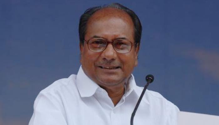 ചെങ്ങന്നൂരില് വിജയസാധ്യത യുഡിഎഫിന്, ആരുടെ വോട്ടിനോടും അയിത്തമില്ല: എ.കെ ആന്റണി ചെങ്ങന്നൂരില് വിജയസാധ്യത യുഡിഎഫിന്, ആരുടെ വോട്ടിനോടും അയിത്തമില്ല: എ.കെ ആന്റണി
