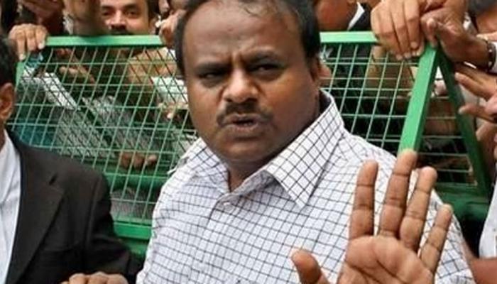കര്ണാടക: മുഖ്യമന്ത്രി പദത്തില് പങ്കു വയ്ക്കല് ഇല്ല; ഉപമുഖ്യമന്ത്രി സ്ഥാനത്തേക്ക് പരമേശ്വര കര്ണാടക: മുഖ്യമന്ത്രി പദത്തില് പങ്കു വയ്ക്കല് ഇല്ല; ഉപമുഖ്യമന്ത്രി സ്ഥാനത്തേക്ക് പരമേശ്വര