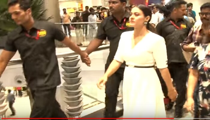 video: സ്റ്റൈലിഷ് ലൂക്കില് നടന്നു പക്ഷെ ചെരിപ്പ് ചതിച്ചു ദേ കിടക്കണു video: സ്റ്റൈലിഷ് ലൂക്കില് നടന്നു പക്ഷെ ചെരിപ്പ് ചതിച്ചു ദേ കിടക്കണു