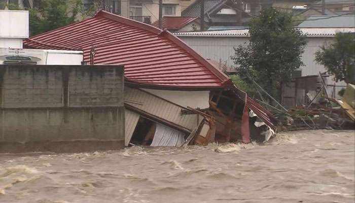 ജപ്പാന്: കനത്ത മഴ വെള്ളപ്പൊക്ക൦; മരണസംഖ്യ 141 ആയി ജപ്പാന്: കനത്ത മഴ വെള്ളപ്പൊക്ക൦; മരണസംഖ്യ 141 ആയി