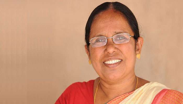 നിപാ പ്രതിരോധം: ആരോഗ്യമന്ത്രി കെ.കെ. ശൈലജയ്ക്ക് ഉത്തര് പ്രദേശിന്റെ ആദരം നിപാ പ്രതിരോധം: ആരോഗ്യമന്ത്രി കെ.കെ. ശൈലജയ്ക്ക് ഉത്തര് പ്രദേശിന്റെ ആദരം