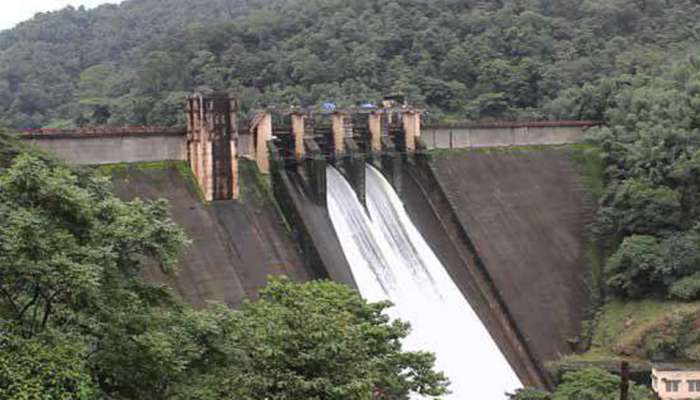 ജലനിരപ്പ് ഉയര്ന്നു; ഇടമലയാര് അണക്കെട്ടിന്റെ ഷട്ടറുകള് തുറന്നു ജലനിരപ്പ് ഉയര്ന്നു; ഇടമലയാര് അണക്കെട്ടിന്റെ ഷട്ടറുകള് തുറന്നു