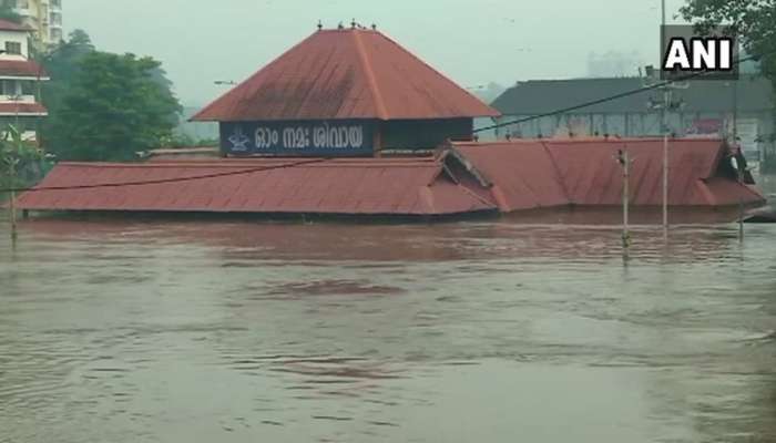 ആലുവ മണപ്പുറം പൂര്‍ണമായും വെള്ളത്തിനടിയില്‍; ബലിതര്‍പ്പണത്തെ ബാധിക്കാന്‍ സാധ്യത 