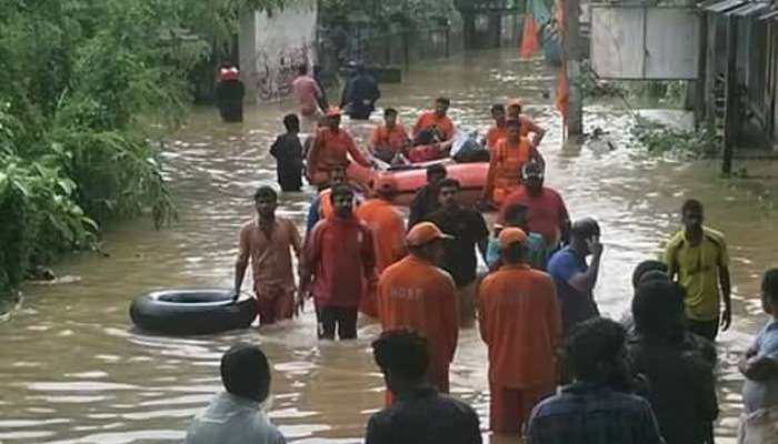 പ്രളയക്കെടുതി: ബാങ്ക് അക്കൗണ്ടിലൂടെ പണം നല്കുന്നുവെന്ന സന്ദേശം വ്യാജം പ്രളയക്കെടുതി: ബാങ്ക് അക്കൗണ്ടിലൂടെ പണം നല്കുന്നുവെന്ന സന്ദേശം വ്യാജം