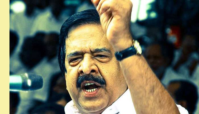 നവ കേരളം പടുത്തുയര്ത്താന് പ്രതിപക്ഷം സര്ക്കാരിനൊപ്പം: രമേശ് ചെന്നിത്തല നവ കേരളം പടുത്തുയര്ത്താന് പ്രതിപക്ഷം സര്ക്കാരിനൊപ്പം: രമേശ് ചെന്നിത്തല