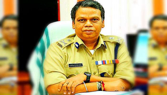 ശബരിമല വിഷയം: ഗവര്ണര് ഡിജിപിയെ വിളിച്ചു വരുത്തി ശബരിമല വിഷയം: ഗവര്ണര് ഡിജിപിയെ വിളിച്ചു വരുത്തി