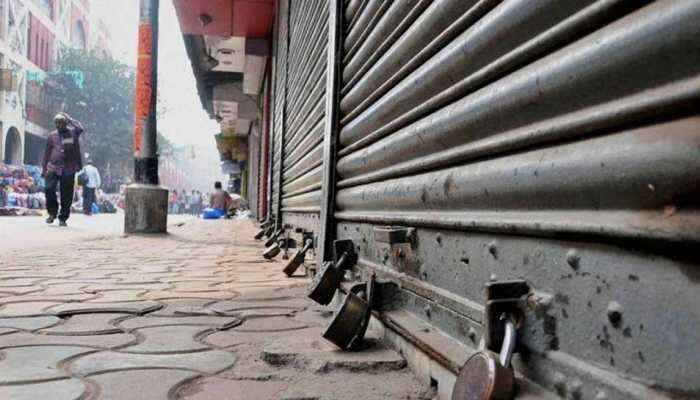 കൗണ്സിലര്മാര്ക്കു മര്ദനം; കായംകുളത്തു വ്യാഴാഴ്ച യുഡിഎഫ് ഹര്ത്താല് കൗണ്സിലര്മാര്ക്കു മര്ദനം; കായംകുളത്തു വ്യാഴാഴ്ച യുഡിഎഫ് ഹര്ത്താല്