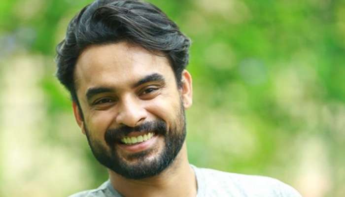 Viral Video: പോത്ത് പാവം ആയോണ്ട് ഞാൻ ചത്തില്ല!- ടോവിനൊ Viral Video: പോത്ത് പാവം ആയോണ്ട് ഞാൻ ചത്തില്ല!- ടോവിനൊ