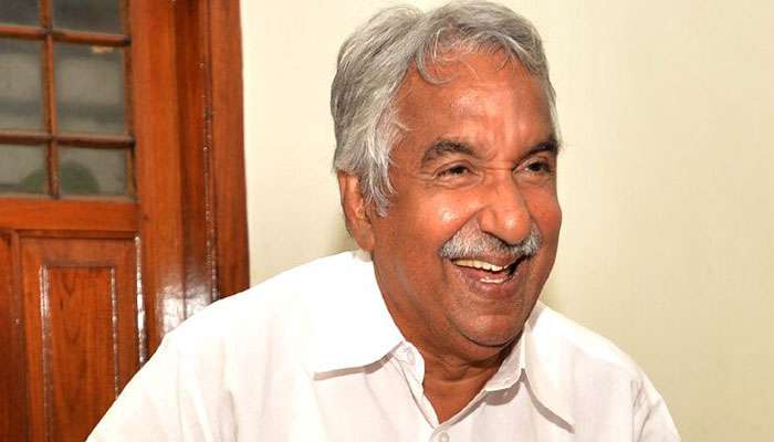 സോളാര് കേസില് സര്ക്കാരിന് തിരിച്ചടി; അന്വേഷണ ഉദ്യോഗസ്ഥന് പിന്മാറി സോളാര് കേസില് സര്ക്കാരിന് തിരിച്ചടി; അന്വേഷണ ഉദ്യോഗസ്ഥന് പിന്മാറി