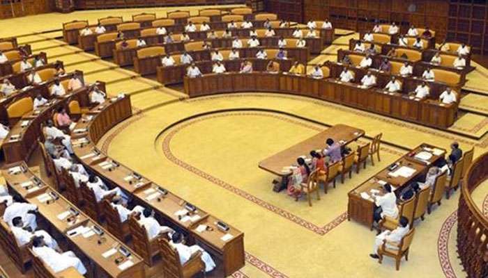 പ്രതിപക്ഷ പ്രതിഷേധം: നിയമസഭ ഇന്നത്തേക്ക് പിരിഞ്ഞു പ്രതിപക്ഷ പ്രതിഷേധം: നിയമസഭ ഇന്നത്തേക്ക് പിരിഞ്ഞു