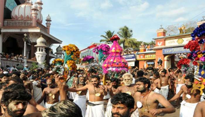 എരുമേലി പേട്ടതുള്ളലില് പങ്കെടുക്കുന്നവരുടെ വിശദാംശങ്ങള് അറിയിക്കണമെന്ന് ഹൈക്കോടതി എരുമേലി പേട്ടതുള്ളലില് പങ്കെടുക്കുന്നവരുടെ വിശദാംശങ്ങള് അറിയിക്കണമെന്ന് ഹൈക്കോടതി