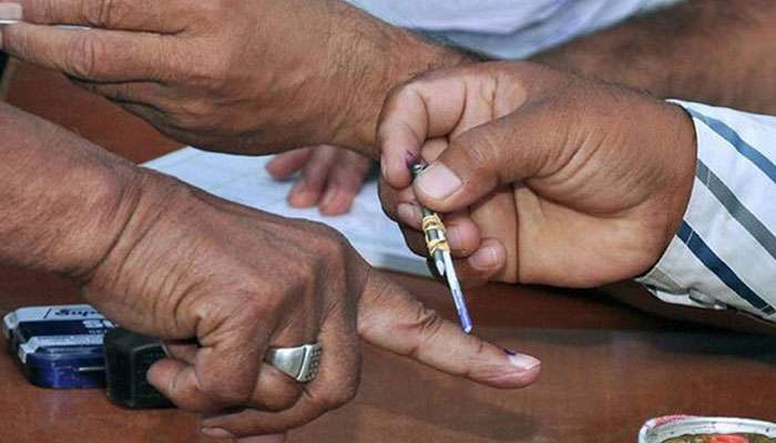 ലോക്സഭ തിരഞ്ഞെടുപ്പ് 2019: അന്തിമ വോട്ടര് പട്ടിക ഈ മാസം 21ന് പ്രസിദ്ധീകരിക്കും ലോക്സഭ തിരഞ്ഞെടുപ്പ് 2019: അന്തിമ വോട്ടര് പട്ടിക ഈ മാസം 21ന് പ്രസിദ്ധീകരിക്കും