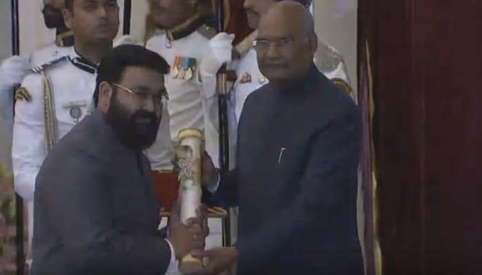 See Picz; മോഹന്ലാല് പത്മഭൂഷണ് ഏറ്റുവാങ്ങി!! See Picz; മോഹന്ലാല് പത്മഭൂഷണ് ഏറ്റുവാങ്ങി!!