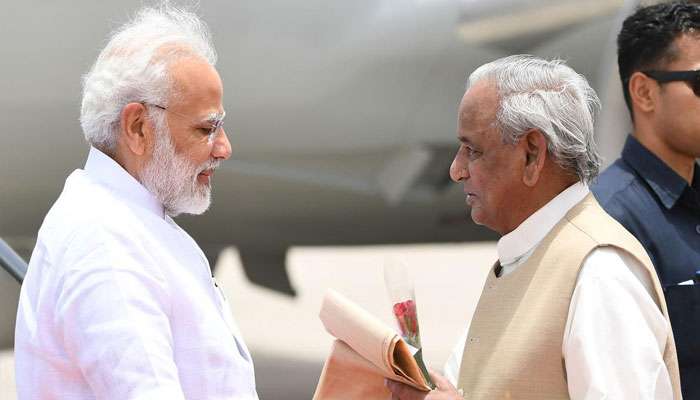 രാജസ്ഥാന് ഗവര്ണര് കല്യാണ് സിംഗ് കുരുക്കിൽ; കേന്ദ്രത്തോട് വിശദീകരണം തേടി രാഷ്ട്രപതി രാജസ്ഥാന് ഗവര്ണര് കല്യാണ് സിംഗ് കുരുക്കിൽ; കേന്ദ്രത്തോട് വിശദീകരണം തേടി രാഷ്ട്രപതി