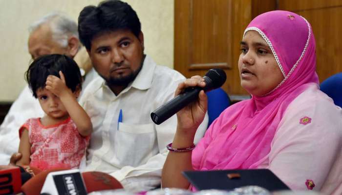 ബില്ക്കീസ് ബാനുവിന് 50 ലക്ഷം രൂപ നഷ്ടപരിഹാരം നല്കാന് സുപ്രീംകോടതി വിധി ബില്ക്കീസ് ബാനുവിന് 50 ലക്ഷം രൂപ നഷ്ടപരിഹാരം നല്കാന് സുപ്രീംകോടതി വിധി