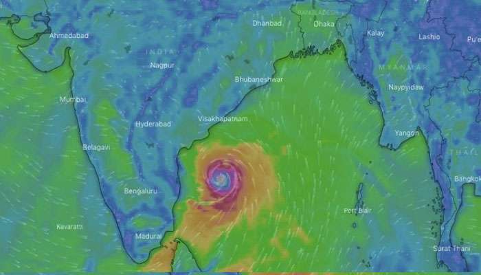 'ഫാനി' ശക്തി പ്രാപിക്കുന്നു, ചൊവ്വാഴ്ച തീരം തൊടും 'ഫാനി' ശക്തി പ്രാപിക്കുന്നു, ചൊവ്വാഴ്ച തീരം തൊടും