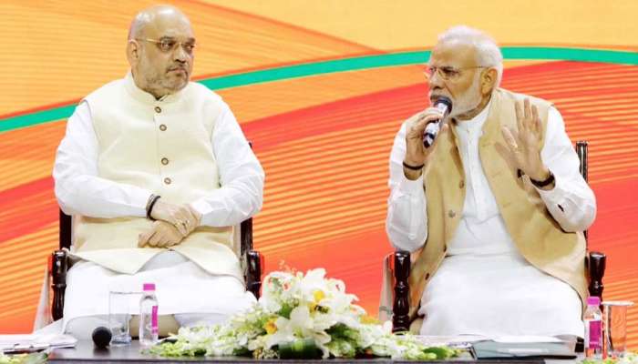 പെരുമാറ്റച്ചട്ട ലംഘനം: തിരഞ്ഞെടുപ്പ് കമ്മീഷന് സുപ്രീംകോടതി നോട്ടീസ് പെരുമാറ്റച്ചട്ട ലംഘനം: തിരഞ്ഞെടുപ്പ് കമ്മീഷന് സുപ്രീംകോടതി നോട്ടീസ്