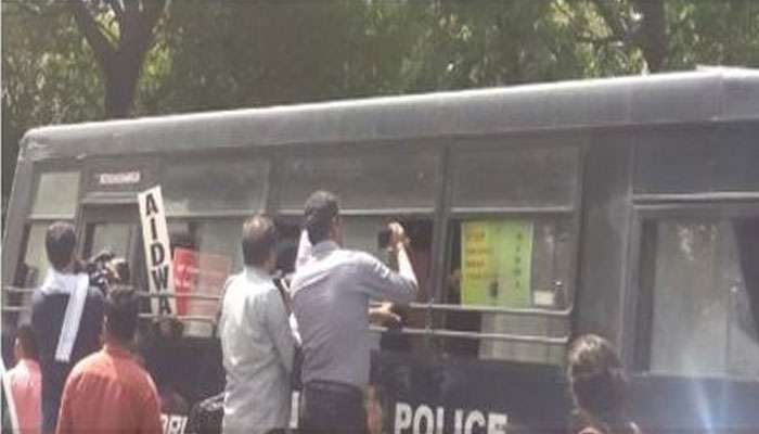വനിതാ കൂട്ടായ്മ പ്രതിഷേധം; സുപ്രീംകോടതി പരിസരത്ത് നിരോധനാജ്ഞ വനിതാ കൂട്ടായ്മ പ്രതിഷേധം; സുപ്രീംകോടതി പരിസരത്ത് നിരോധനാജ്ഞ