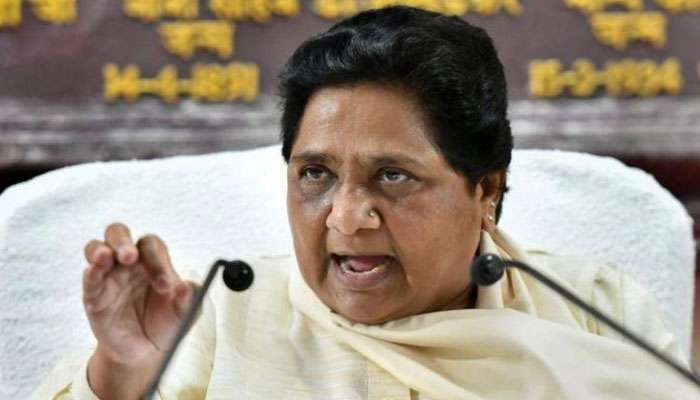 മോദിയുടെ അടുത്തേക്ക് ഭര്ത്താക്കന്മാര് പോകുന്നത് വനിതാ ബിജെപി നേതാക്കള് ഭയക്കുന്നു!! മോദിയുടെ അടുത്തേക്ക് ഭര്ത്താക്കന്മാര് പോകുന്നത് വനിതാ ബിജെപി നേതാക്കള് ഭയക്കുന്നു!!