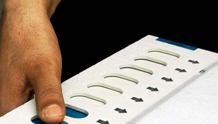 ലോക്സഭാ തിരഞ്ഞെടുപ്പ് എഴാം ഘട്ടം: 12 മണിവരെ 35% പോളിംഗ്; ബംഗാളില് സംഘര്ഷം ലോക്സഭാ തിരഞ്ഞെടുപ്പ് എഴാം ഘട്ടം: 12 മണിവരെ 35% പോളിംഗ്; ബംഗാളില് സംഘര്ഷം