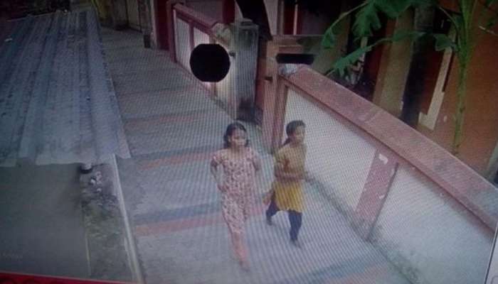 വനിതാ തടവുകാര് ജയില് ചാടിയ സംഭവം: ജയില് സൂപ്രണ്ടിനെ സസ്പെന്ഡ് ചെയ്തു വനിതാ തടവുകാര് ജയില് ചാടിയ സംഭവം: ജയില് സൂപ്രണ്ടിനെ സസ്പെന്ഡ് ചെയ്തു