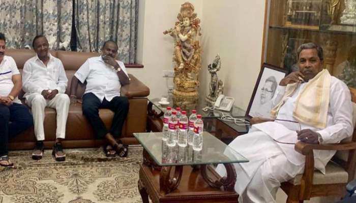 കര്ണാടക: രാജി പിന്വലിക്കാന് തീരുമാനിച്ച് രണ്ട് വിമത എംഎല്എമാര് കര്ണാടക: രാജി പിന്വലിക്കാന് തീരുമാനിച്ച് രണ്ട് വിമത എംഎല്എമാര്