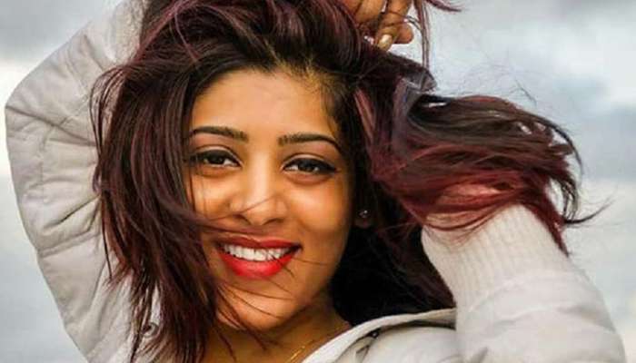 സെക്സില്ലാതെ എങ്ങനെ 100 ദിവസം കഴിയും; ബിഗ്ബോസിനെതിരെ നടി!! സെക്സില്ലാതെ എങ്ങനെ 100 ദിവസം കഴിയും; ബിഗ്ബോസിനെതിരെ നടി!!