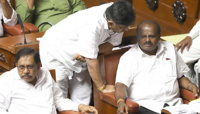 കര്ണാടകയില് വിശ്വാസ വോട്ടെടുപ്പ് തിങ്കളാഴ്ച നടന്നേക്കും കര്ണാടകയില് വിശ്വാസ വോട്ടെടുപ്പ് തിങ്കളാഴ്ച നടന്നേക്കും