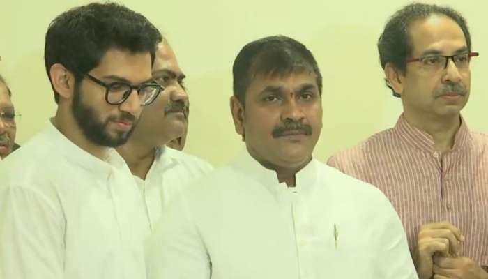 എന്സിപി മുംബൈ അദ്ധ്യക്ഷന് സച്ചിന് അഹിര് ശിവസേനയില് ചേര്ന്നു എന്സിപി മുംബൈ അദ്ധ്യക്ഷന് സച്ചിന് അഹിര് ശിവസേനയില് ചേര്ന്നു