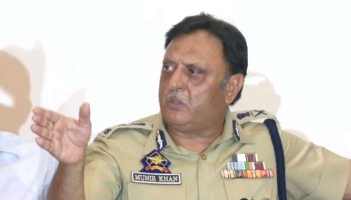 ജമ്മുവിലെ നിയന്ത്രണങ്ങള് പിന്വലിച്ചു; കശ്മീരില് തുടരും ജമ്മുവിലെ നിയന്ത്രണങ്ങള് പിന്വലിച്ചു; കശ്മീരില് തുടരും