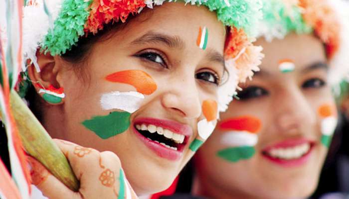 പ്രളയത്തിലും സ്വാതന്ത്ര്യദിനം ആഘോഷിച്ച് കേരളം!! പ്രളയത്തിലും സ്വാതന്ത്ര്യദിനം ആഘോഷിച്ച് കേരളം!!
